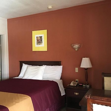 Americas Best Value Inn Ozona Exterior foto