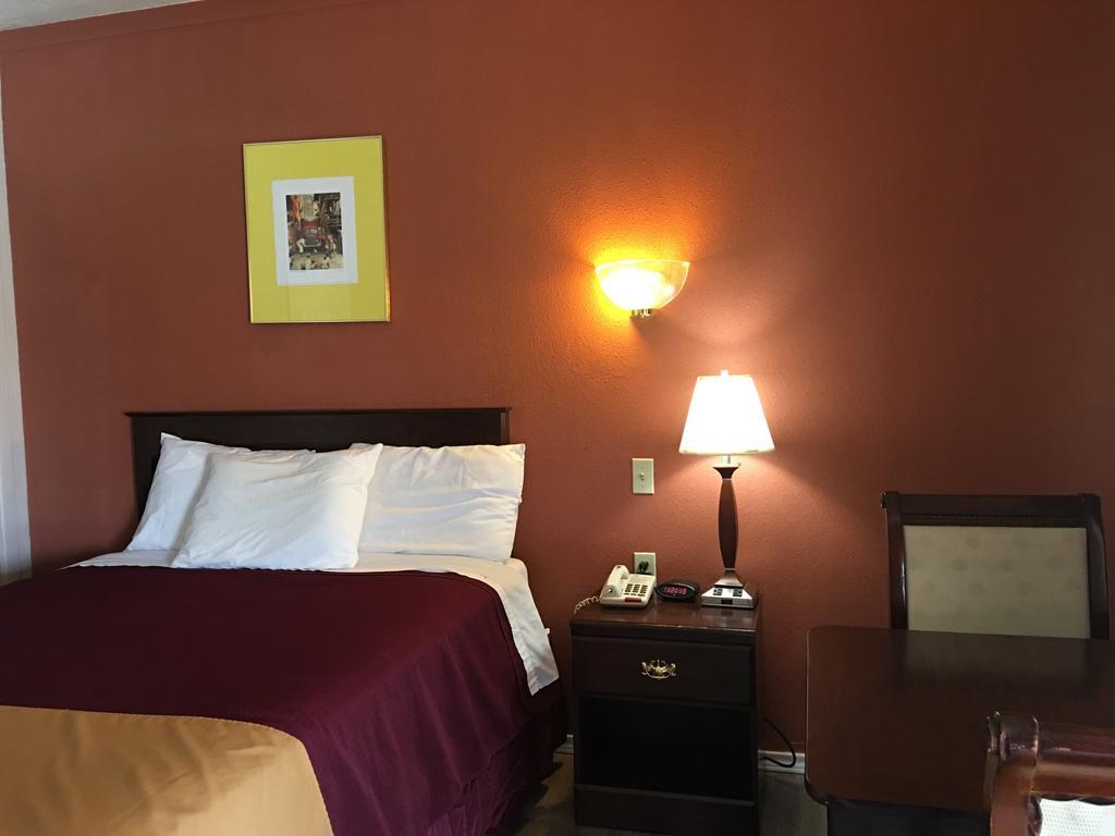 Americas Best Value Inn Ozona Exterior foto