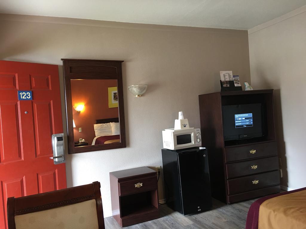 Americas Best Value Inn Ozona Exterior foto
